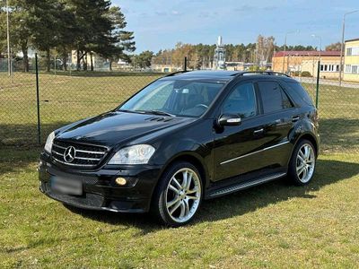 Usata Mercedes ML320 224 CV (164 kW) 2007 Nero SUV