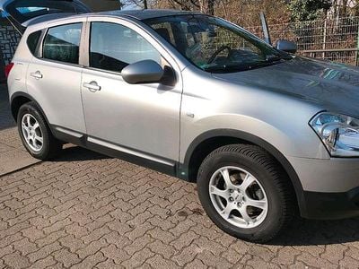 Gebraucht Nissan Qashqai 141 PS (103 kW) 2009 Silber SUV