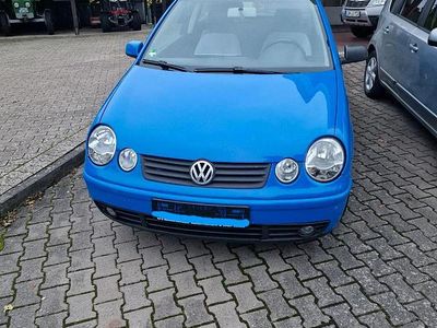 Blau Gebraucht 2002 VW Polo Kleinwagen | 600 €