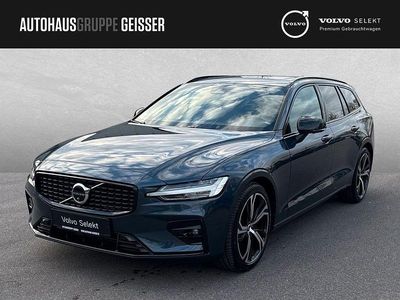 Gebraucht Volvo V60 Plus 197 PS (144 kW) 2025 Blau Kombi