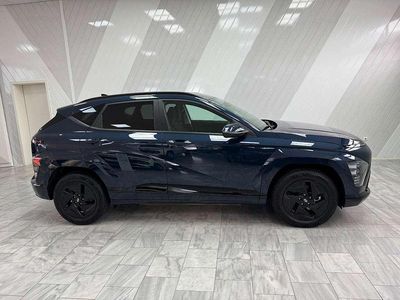 Neu Hyundai Kona Trend 99 kW (135 PS) 2025 Abyss black SUV
