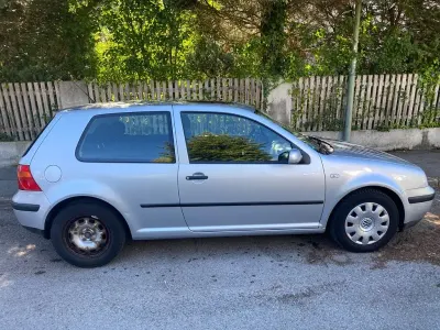 Gebraucht VW Golf IV Basis 90 PS (66 kW) 2001 Silber Limousine