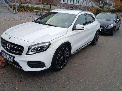Weiß Gebraucht 2018 Mercedes GLA220 SUV | 19.300 € (Fairer Preis)