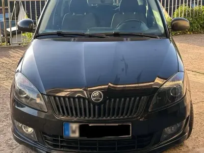 Gebraucht Skoda Roomster 105 PS (77 kW) 2014 Schwarz Van / Kleinbus