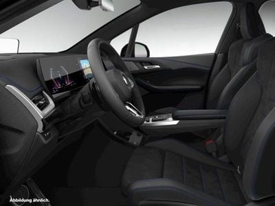 Gebraucht BMW 220 Active Tourer M Sport 150 PS (110 kW) 2025 Schwarz Van / Kleinbus