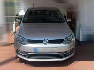 Gebraucht VW Polo LOUNGE 90 PS (66 kW) 2015 Silber Kleinwagen