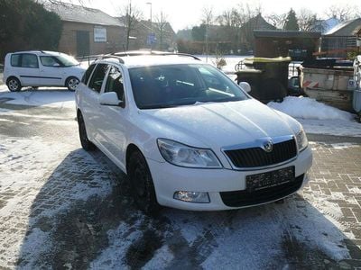 Gebraucht Skoda Octavia Family 140 PS (102 kW) 2012 Weiß Kombi