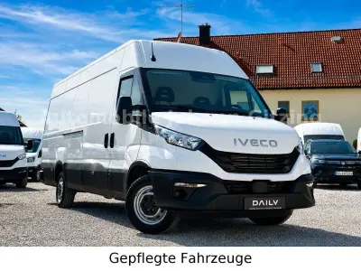 Gebraucht Iveco Daily 177 PS (130 kW) 2025 Weiß Van / Kleinbus