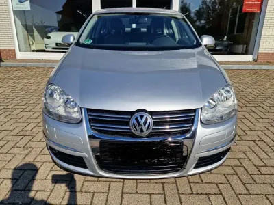 Occasion VW Jetta 105 ch (77 kW) 2006 Argent Berline