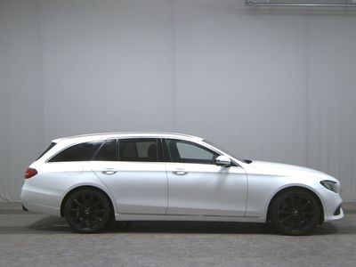 gebraucht Mercedes E220 T d Avantgarde Navi LED Kamera