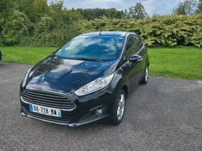 Gebraucht Ford Fiesta Titanium 125 PS (91 kW) 2015 Schwarz Kleinwagen