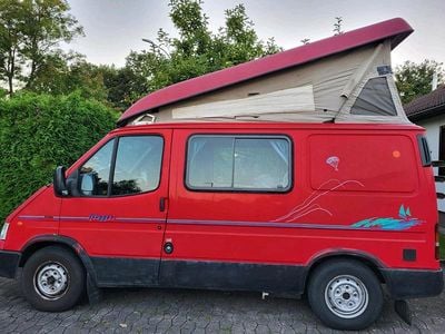 Usado Ford Transit Nugget 86 HP (63 kW) 1996 Vermelho Monovolume