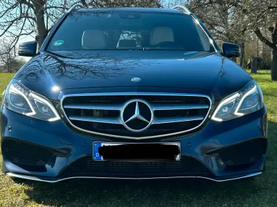 Gebraucht Mercedes E350 Avantgarde 252 PS (185 kW) 2014 Blau Kombi