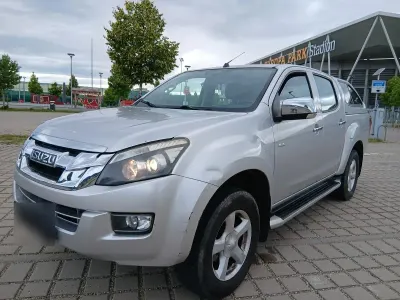 Gebraucht Isuzu D-Max 163 PS (119 kW) 2013 Silber SUV