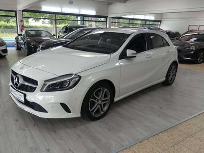 gebraucht Mercedes A200 Urban BE*Navi*LED*17"Alu*Park-Assist*PDC*