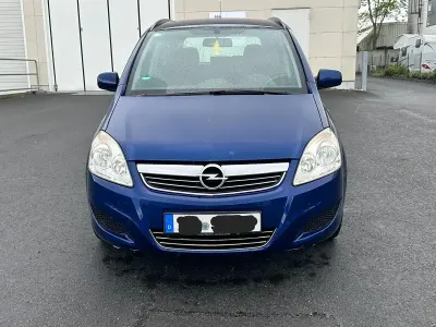 Gebraucht Opel Zafira 119 PS (87 kW) 2010 Blau Van / Kleinbus