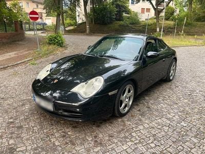 Porsche 911 Carrera