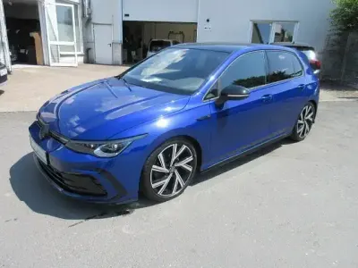 Gebraucht VW Golf VIII R-line 150 PS (110 kW) 2022 Lapiz blue metallic Limousine