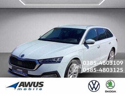 Usata Skoda Octavia Style 204 CV (150 kW) 2022 Bianco Station wagon