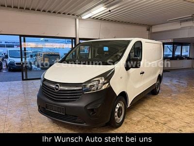 Weiß Gebraucht 2016 Opel Vivaro Van / Kleinbus | 9.990 € (Superpreis)