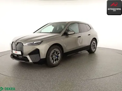 Gebraucht BMW iX Sport Line 239 kW (326 PS) 2022 Oxidgrau ii SUV