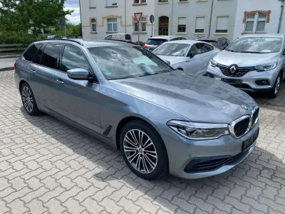 Gebraucht BMW 520 Sport Line 190 PS (139 kW) 2020 Bluestone Kombi