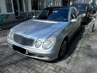 Gebraucht Mercedes E240 2003 Grau Limousine