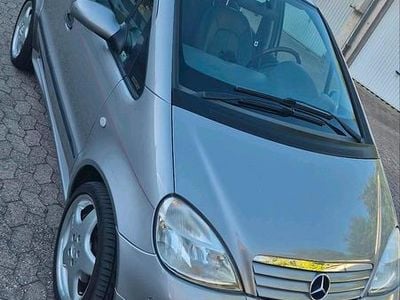 Usata Mercedes A190 125 CV (91 kW) 2001 Grigio Utilitaria