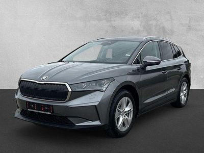 Graphitegrau metallic Gebraucht 2024 Skoda Enyaq iV Loft SUV | 43.490 € (Fairer Preis)