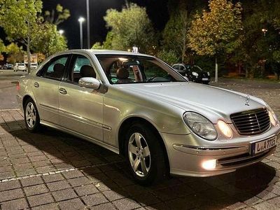 Gebraucht Mercedes E240 177 PS (130 kW) 2002 Grau Limousine