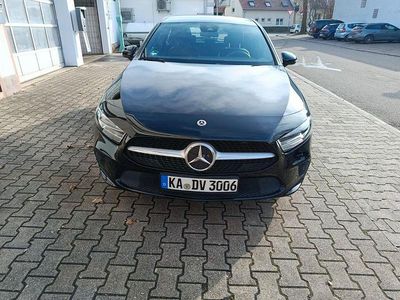 Gebraucht Mercedes A180 Advanced 116 PS (85 kW) 2021 Schwarz Limousine