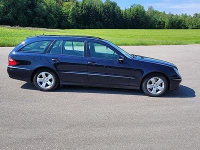 Mercedes E320