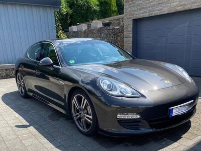 Porsche Panamera S