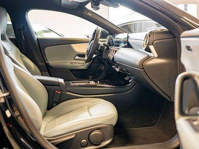 Mercedes CLA200