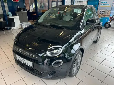 Neu Fiat 500 Icon 65 PS (47 kW) 2026 Schwarz Kleinwagen