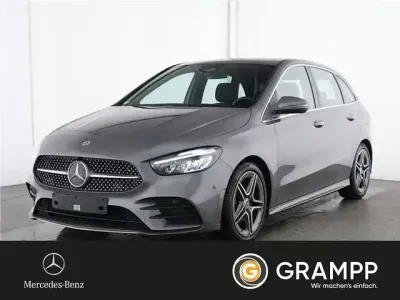 Gebraucht Mercedes B200 AMG line Plus 163 PS (119 kW) 2025 Grau Van / Kleinbus