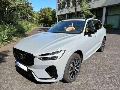 Silber Gebraucht 2024 Volvo XC60 SUV | 47.200 € (Fairer Preis)