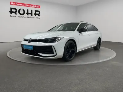 Gebraucht VW Passat R-line 193 PS (141 kW) 2025 Pure white Kombi