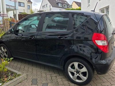 Usata Mercedes A180 109 CV (80 kW) 2010 Nero Monovolume