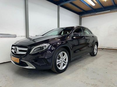 Gebraucht Mercedes GLA200 Urban 136 PS (100 kW) 2016 Violet SUV