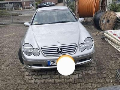 Mercedes C180