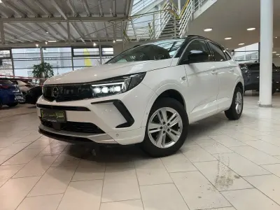 Usata Opel Grandland X Elegance 131 CV (96 kW) 2023 Bianco SUV