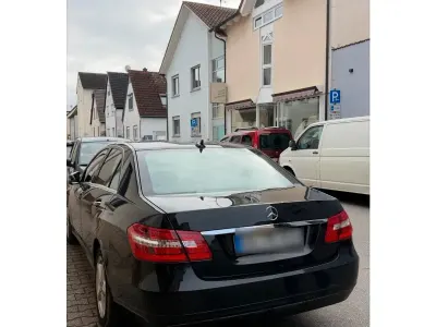 Second-hand Mercedes E250 204 CP (150 kW) 2012 Negru Berlinǎ