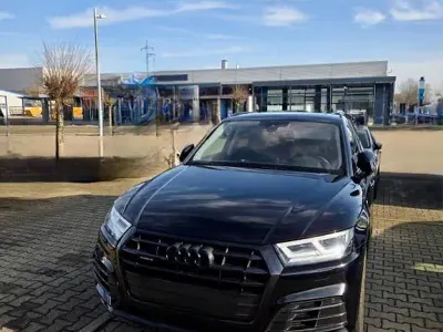 Gebraucht Audi Q5 Black Edition 190 PS (139 kW) 2020 Schwarz SUV