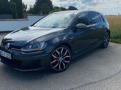 gebraucht VW Golf GTI Performance am 15.2 wurde service neu gemacht