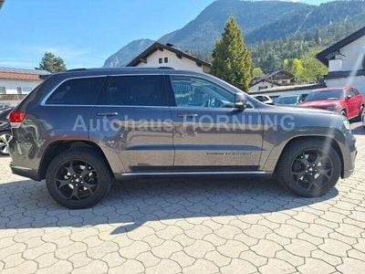 Gebraucht Jeep Grand Cherokee Summit 250 PS (183 kW) 2020 Grün SUV