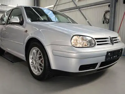 Second-hand VW Golf III GTI 150 CP (110 kW) 1998 Argintiu Berlinǎ