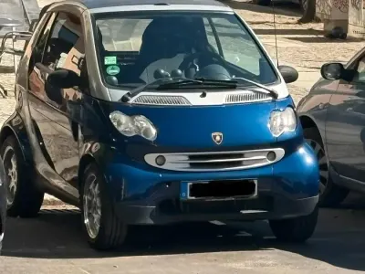 Używany Smart ForTwo Cabrio 61 KM (44 kW) 2003 Niebieski Kabriolet