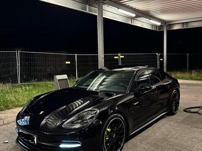Porsche Panamera 4
