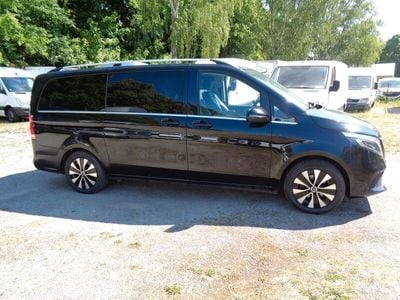 Mercedes V220